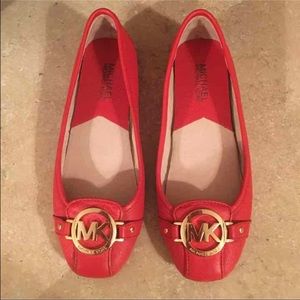 Women's 6M Michael Kors leather flats fall 🍁