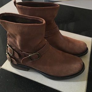 Cognac Booties