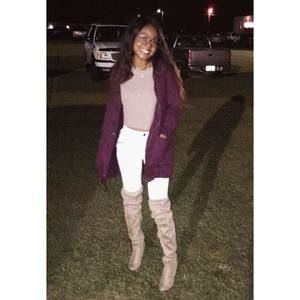 Meet your Posher, Maia