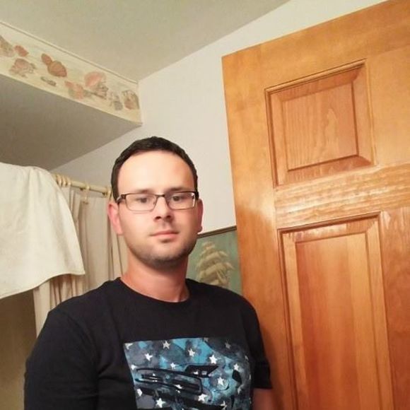 Meet your Posher, Andrew - Picture 1 of 1