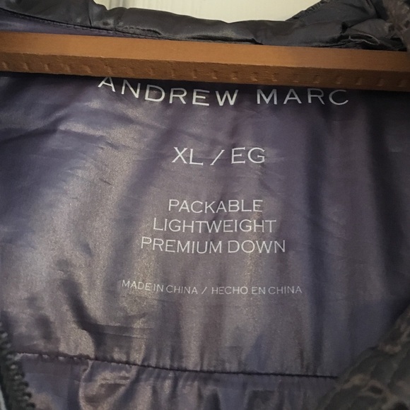 Grey/silver light puff jacket - Picture 3 of 3