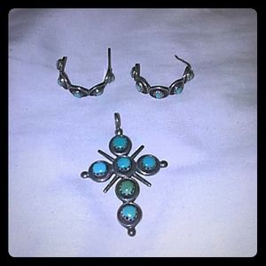 Native American hand made earrings and pendent