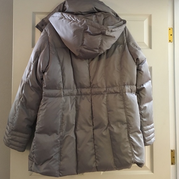 Grey puffer jacket size XL - Picture 4 of 4