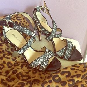 Antonio Melani Black and white heels