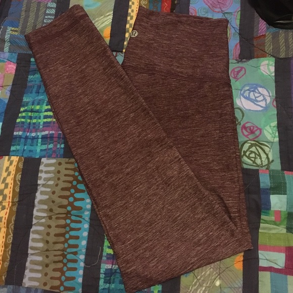 Lululemon maroon leggings
