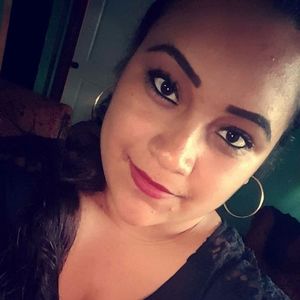 Meet your Posher, Ana