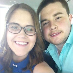 Meet your Posher, Lora