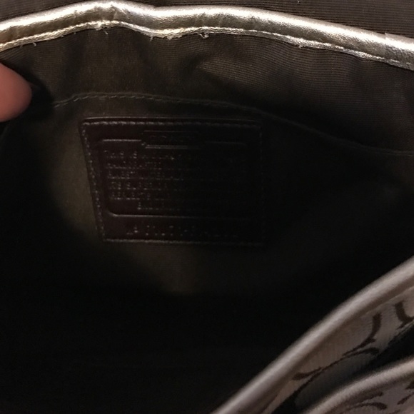 Gold and brown coach purse - Picture 4 of 4