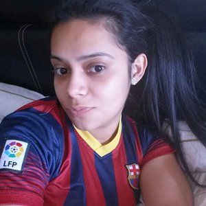 Meet your Posher, Kenia