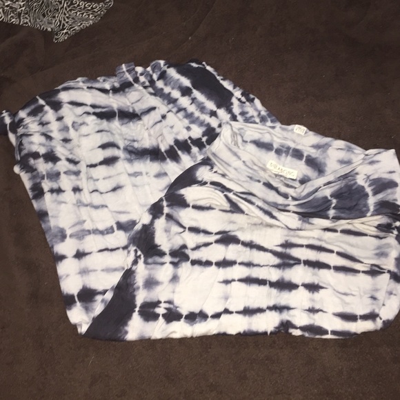 Billabong blue tie dye maxi skirt!