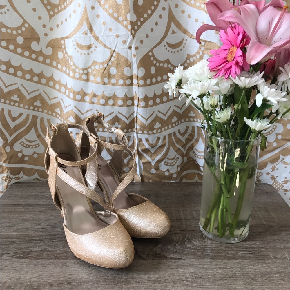 Gold glitter heels