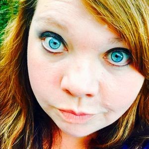 Meet your Posher, Natasha