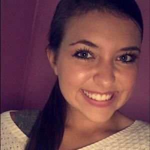 Meet your Posher, Eva