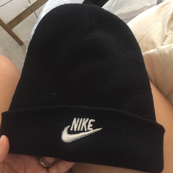 beanie *feel free to make an offer on any item*