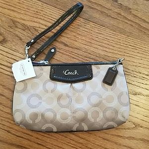 Coach wristlet NWT