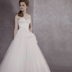 Vera Wang Wedding Dress