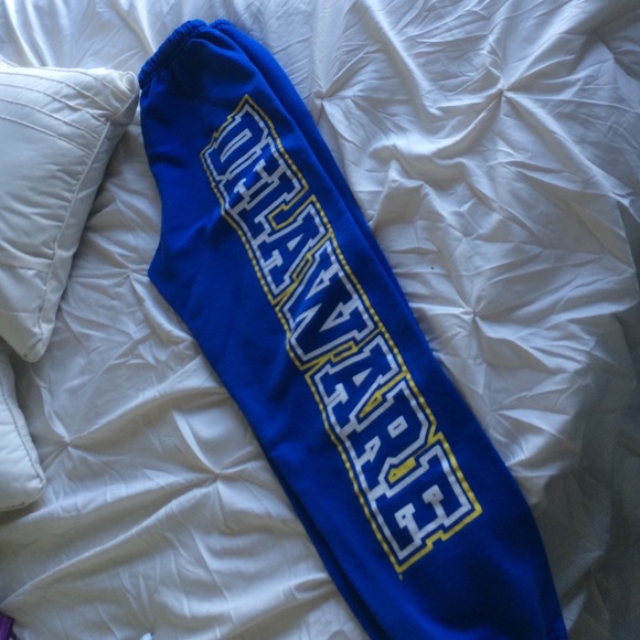Delaware sweat pants