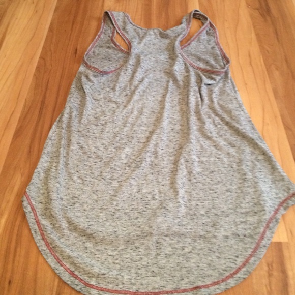 Aztec pattern tank - Picture 2 of 3