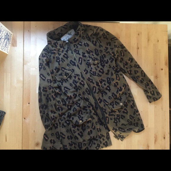 Size L, Anthropologie animal print sweater jacket