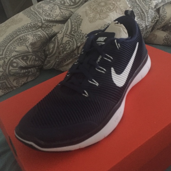 Nike free run free train shoes - Picture 2 of 2