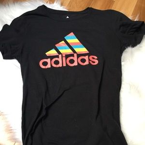 Adidas tee