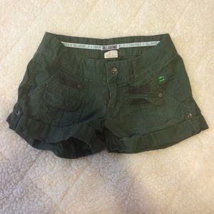 Billabong shorts!