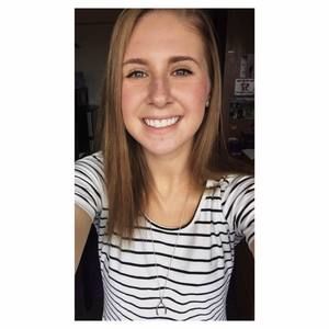 Meet your Posher, Danielle