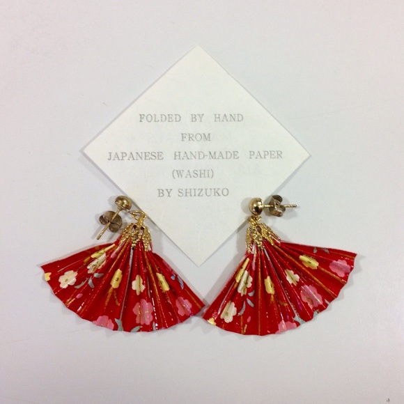 Japanese Hand Fan Earrings NWOT