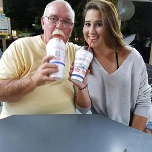 Meet your Posher, Ayron