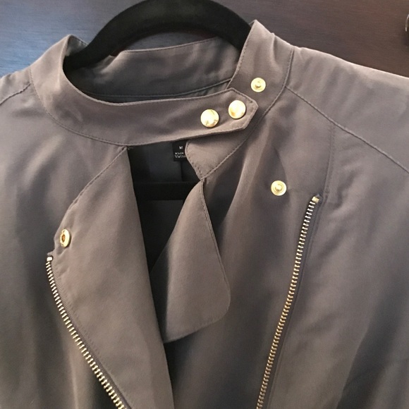 Grey APT 9 lightweight jacket