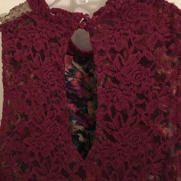 Gimmicks by Buckle lace tunic - Picture 3 of 4