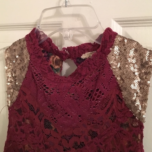 Gimmicks by Buckle lace tunic - Picture 4 of 4