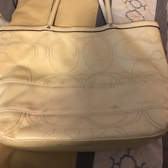 Coach purse - Picture 2 of 4
