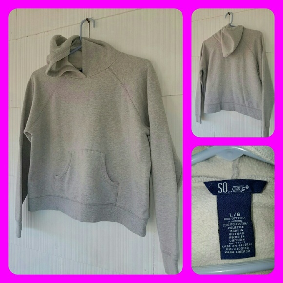 M2) SO SO… Gray Hoodie Sweatshirt Pullover Kangaroo Pocket Size L