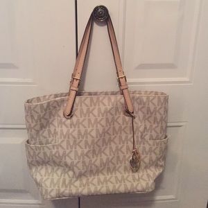 Michael Michael Kors Signature Tote- White
