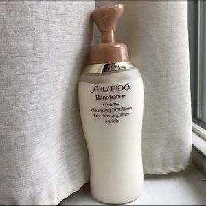 Shiseido Benefiance creamy cleansing emulsion