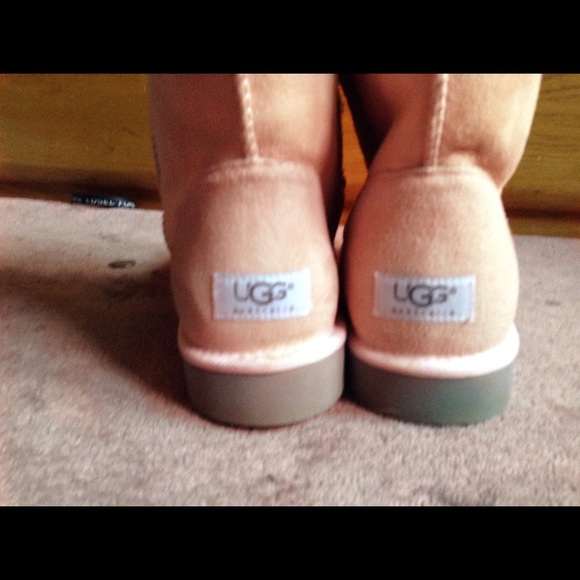 New ugg Australia boots, color pink - Picture 3 of 4