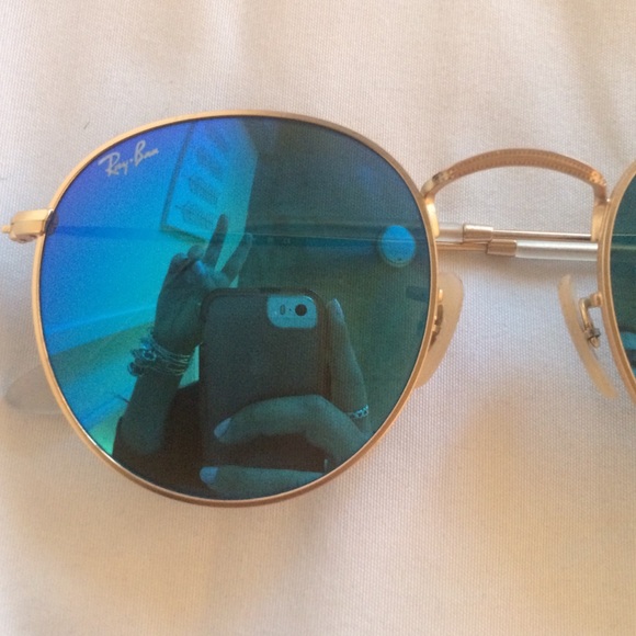 {SOLD} RAY BANS REFLECTIVE ROUND GLASSES - Picture 2 of 3