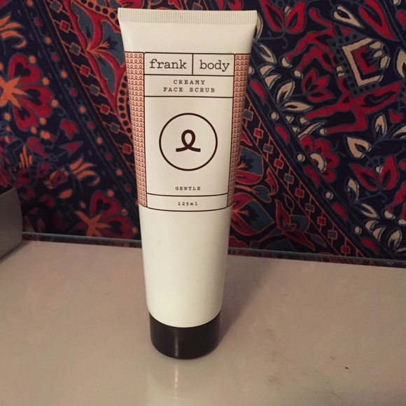 Frank Body creamy face scrub