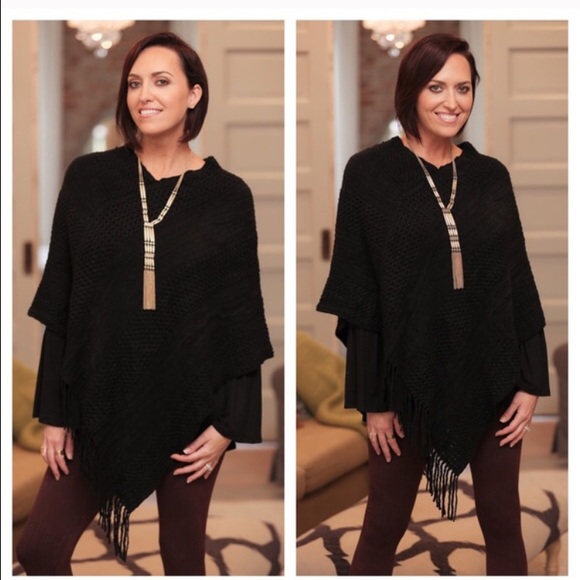 SOLD OUT Crochet Fringe Poncho - Picture 3 of 4