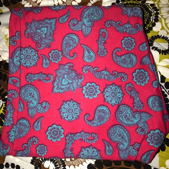 New paisley TC LulaRoe leggings