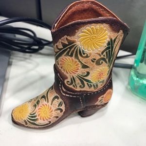 Meet your Posher, Nadia