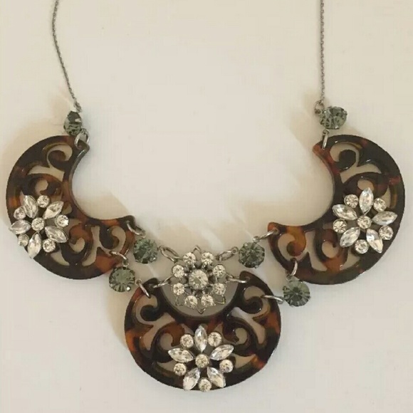⭐SOLD⭐🆕Anthropologie✨Emberbloom Necklace - Picture 3 of 4