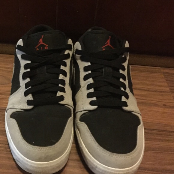 Men's Jordan's worn a few times very gently used.