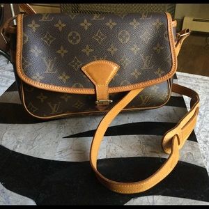 LOUIS VUITTON SOLOGNE Bag! Terrific cond!!!