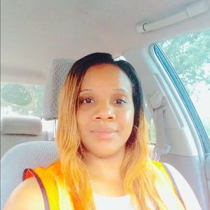 Meet your Posher, Simone