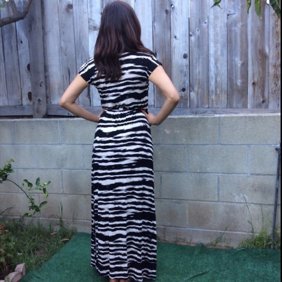 Stripe Maxi Dress - Picture 3 of 3