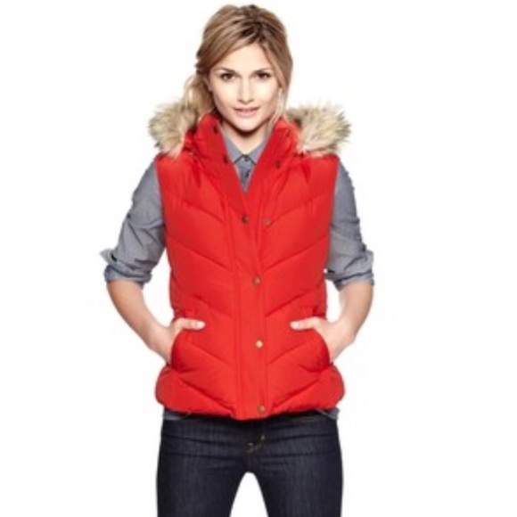Gap Puffer Vest