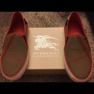 BURBERRY SLIP ON SNEAKERS
