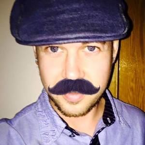 Meet your Posher, Elliot